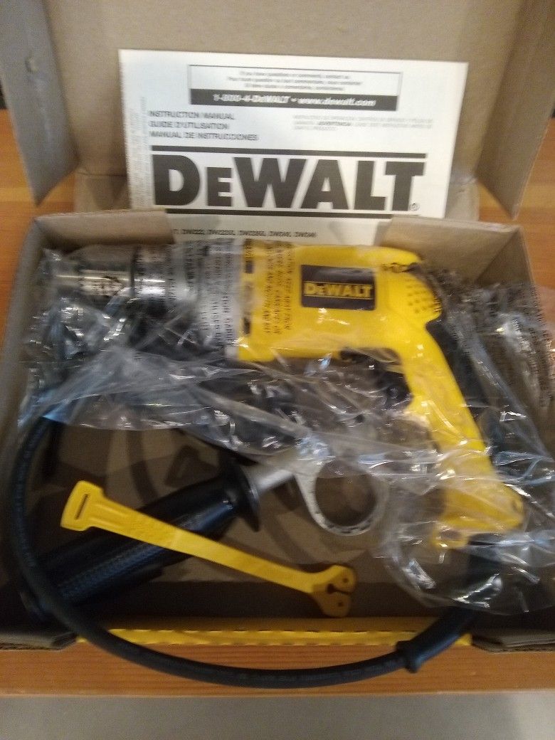 DeWalt 1/2 in. (13 mm) VSRâ„¢ Drill
