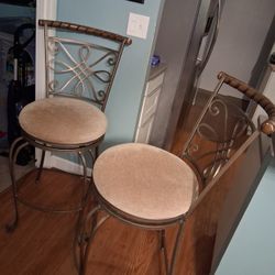 Metal Bar Stools With Soft Cushion 