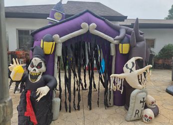 Halloween Inflatable Haunted House