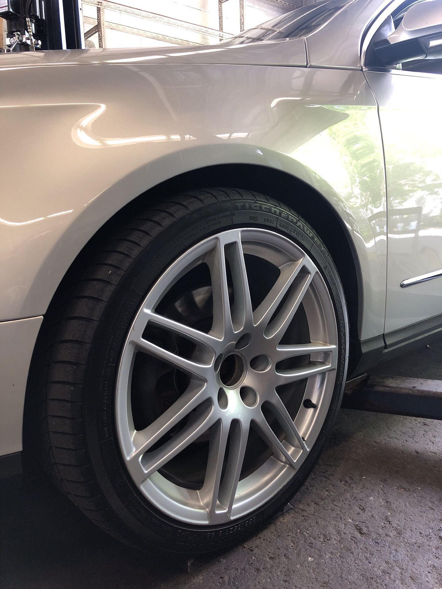 Audi S4 rims and tires package 255/30 ZR19 XL HP