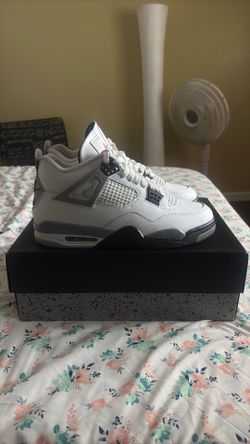 AIR JORDAN 4 RETRO
