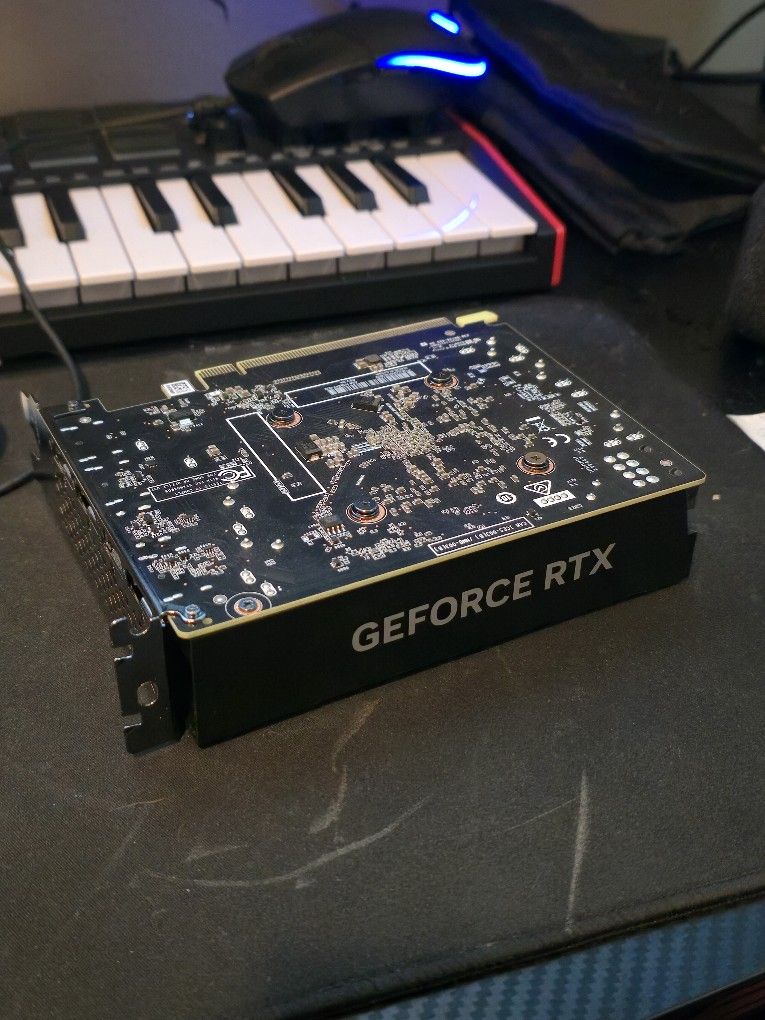 NVIDIA RTX 4060 8GB