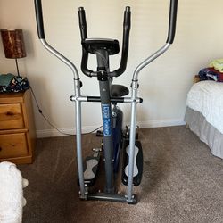 Body Champ BRM 2600   2in1 Elliptical and Bike