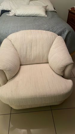 White comfy chair