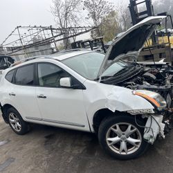 Parts 2011 Nissan Rogue For Parts Only 