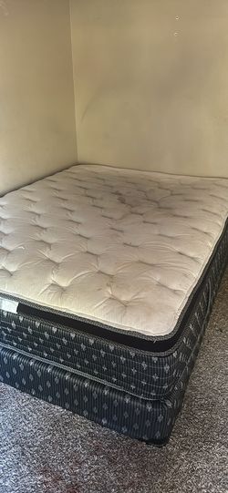 queen sized mattress 