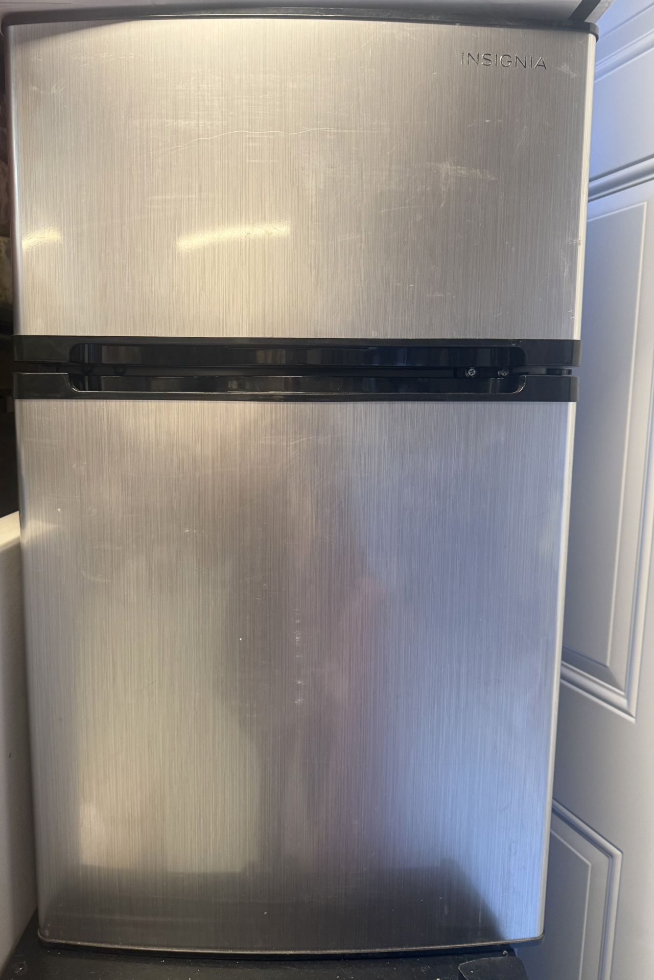 Insignia Mini Fridge 