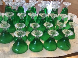 Vtg.1940s Emerald Green Glassware 29 Piece Set  Anchor Hocking Drinking Glasses