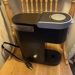 KEURIG Single Cup Coffee Maker