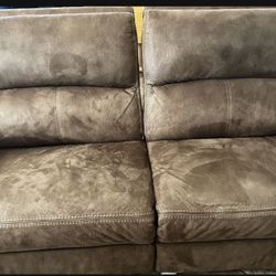 2 Piece Power Reclining Couch With USB 