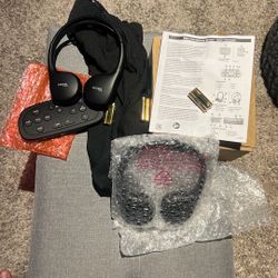 Wireless headset with remote for DVD player