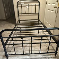 Black Metal Twin Size Bed Frame
