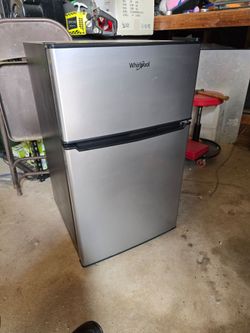 Whirlpool  mini fridge
Model WH31S1E