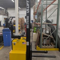 Big Joe Heavy Duty Stacker 