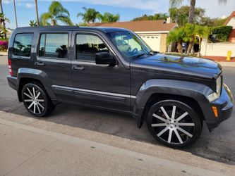(11) Jeep Liberty, 4x4, Low Miles, Clean Title, Smogged, 22"rims, Runs And Drives Great