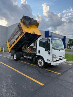 isuzu npr dump truck