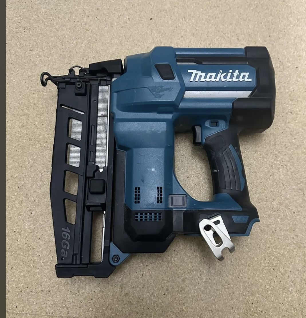 Makita Nail Gun for Sale in Mesquite, TX OfferUp