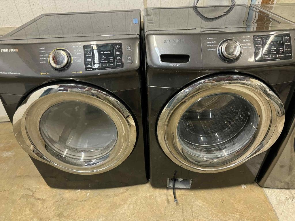 Frontload Washer And Dryer Set ($675)