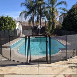 Pool Safety Gate 