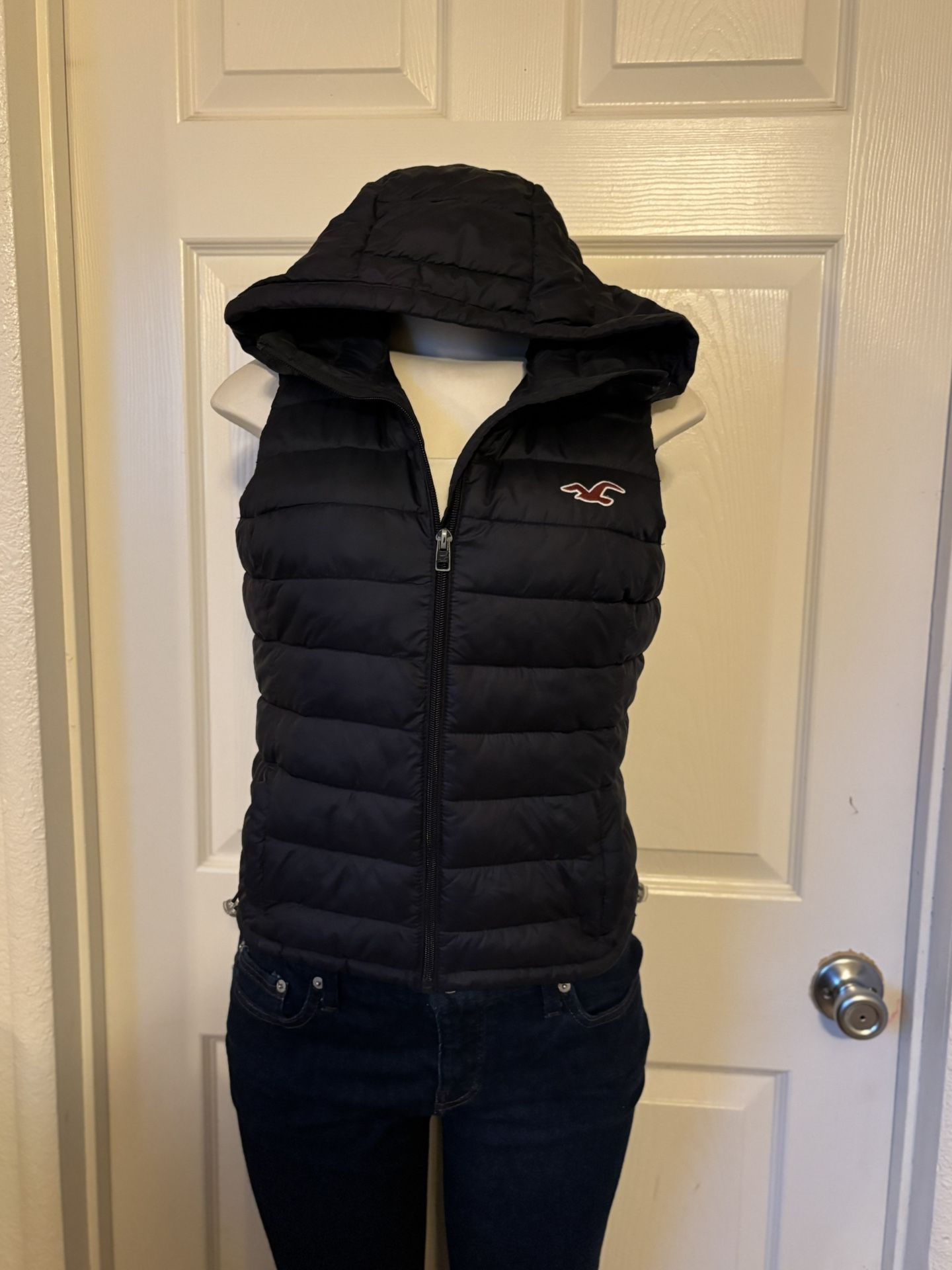 Women’s Small Hollister Vest 