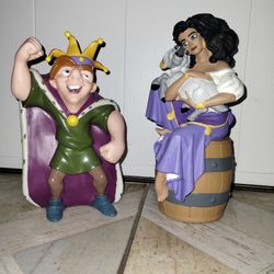 Disney The Hunchback Of Notre Dame Quasimodo And Esmeralda Plastic Figurines 