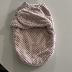 SWADDLE BLANKET 0-3 MONTHS