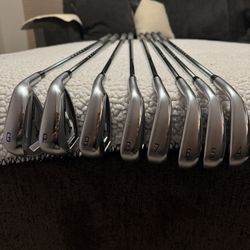 Mizuno JPX 921 Hot Metal  Full Set