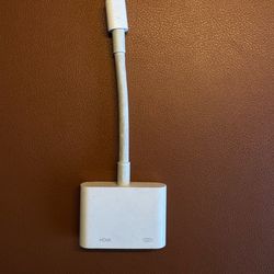 Genuine Apple Lightning Digital AV Adapter (Lightning to HDMI & Lightning Cable)