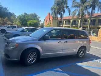 Dodge Grand Caravan Minivan