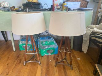 Set of 2 Lamps