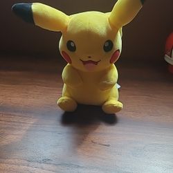 Jazwares Pokémon Pikachu 8 inch Plush