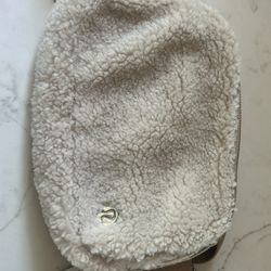 Lululemon Everywhere Belt Bag Fleece