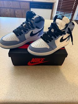 Nike Air Jordan 1 Retro University Blue Size 5Y