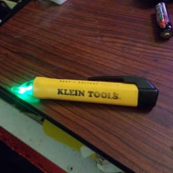 Voltage Tester 
