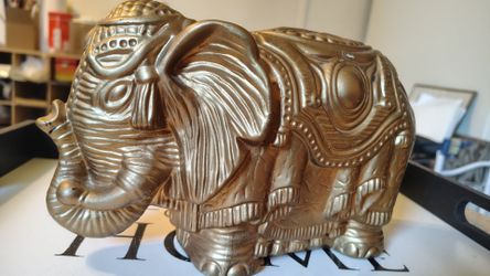 Vintage 1970s Gold Arnels Ceramic Elephant Bank - Hollywood Regency