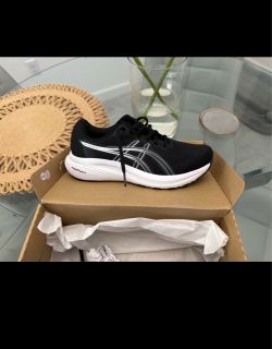NEW ASICS GEL-CONTEND 10 Women's Running Shoes - Size 7 Wide (D) - Black/White