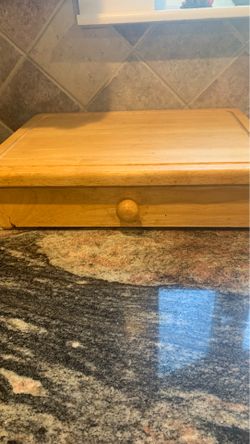Counter top silverware /storage drawer