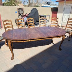 Dinning Table