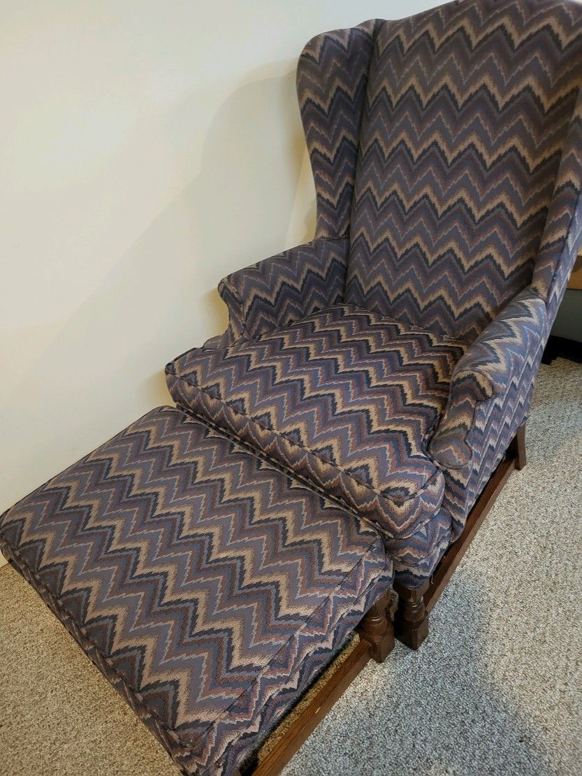 Chair With Ottoman High End Chair$$$