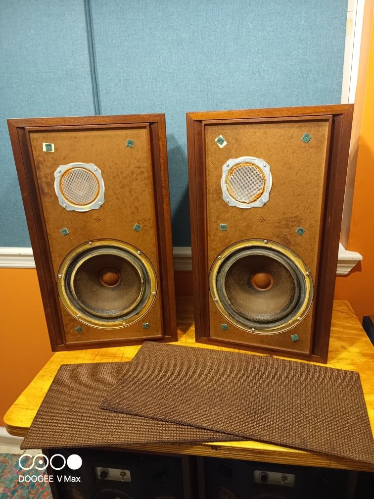 KLH 23 Rare Speakers Vintage Audiophile