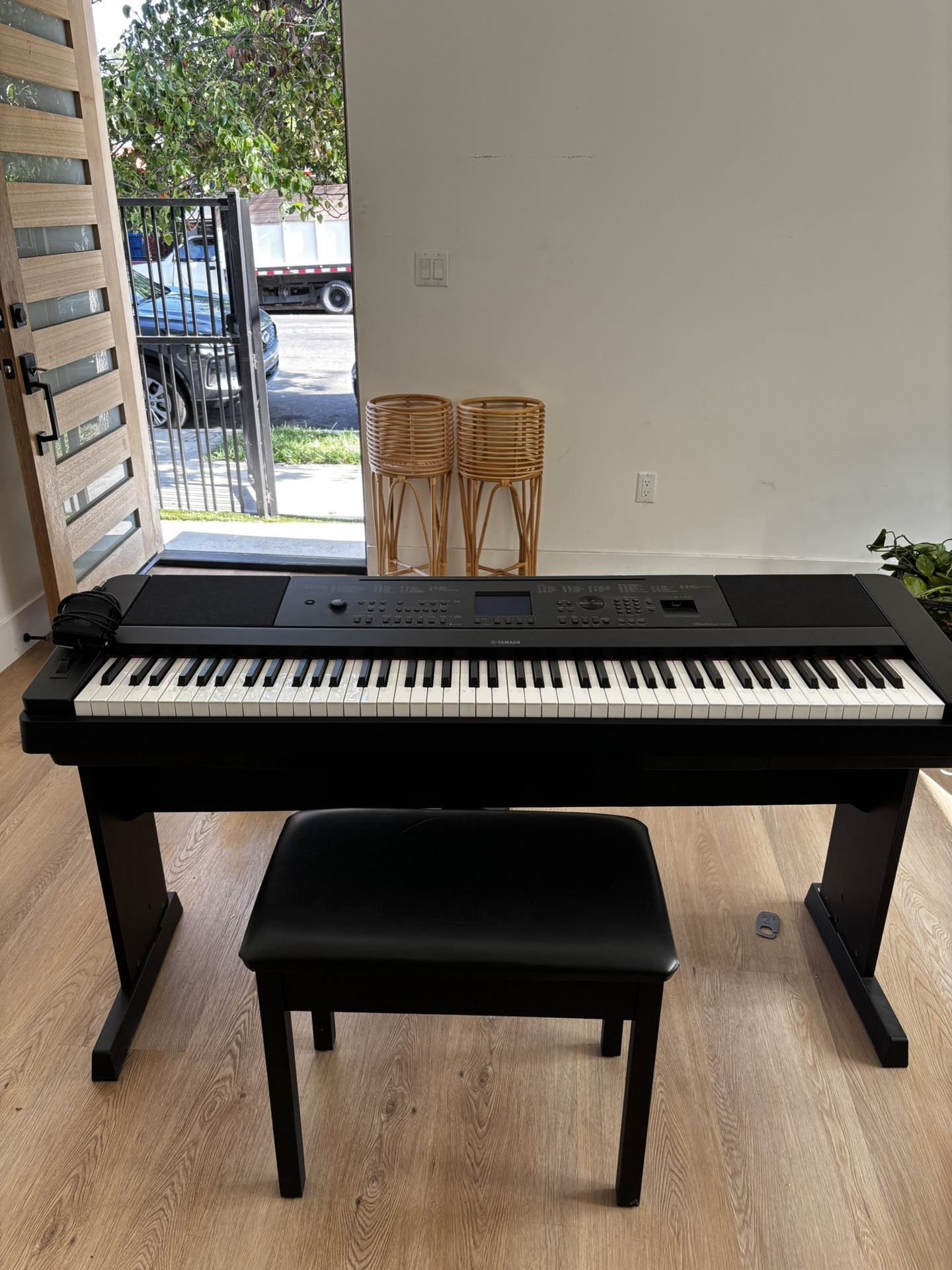 Piano keyboard