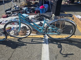 Admiral SchwAdmiral Schwinn 7 Speed Hybrid Mountain Bicycleann 7 Speed Hybrid Mountain Bicycle
