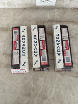 Advance VEL-1P32-SC Electronic Ballasts – Lot of 3