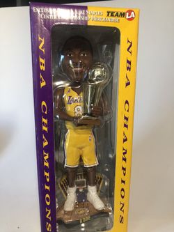 Kobe Bryant Legends Of The Court Limited Edition Bobble head Rare