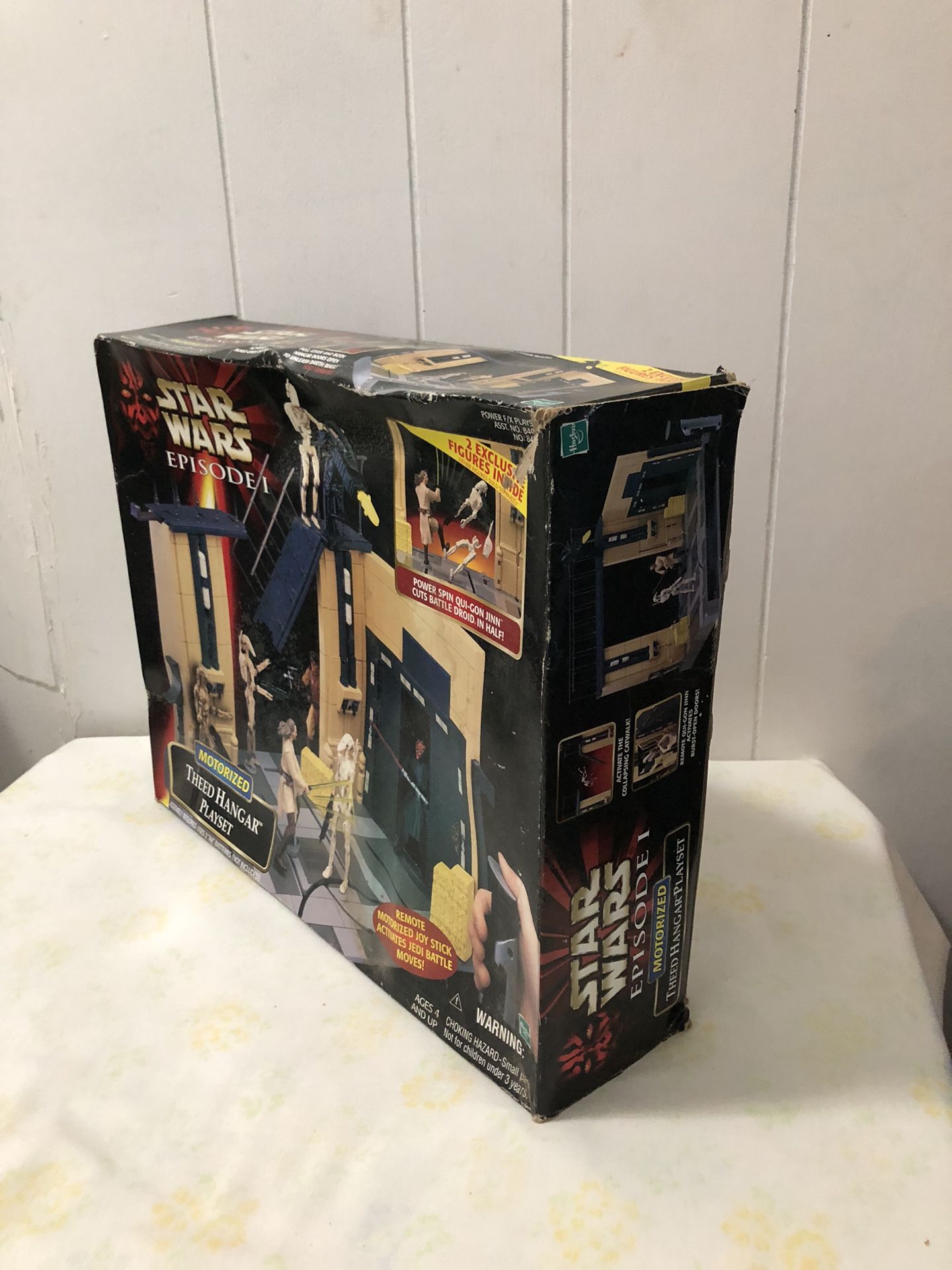 Star Wars 1999 Episode 1 Theed Hangar PlaySet Open Box New