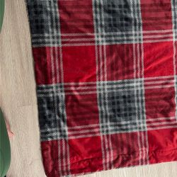 Standard Sized Plaid Super Soft Pillow Sham