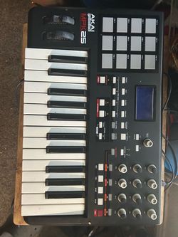 Mpk akai 25 midi keyboard
