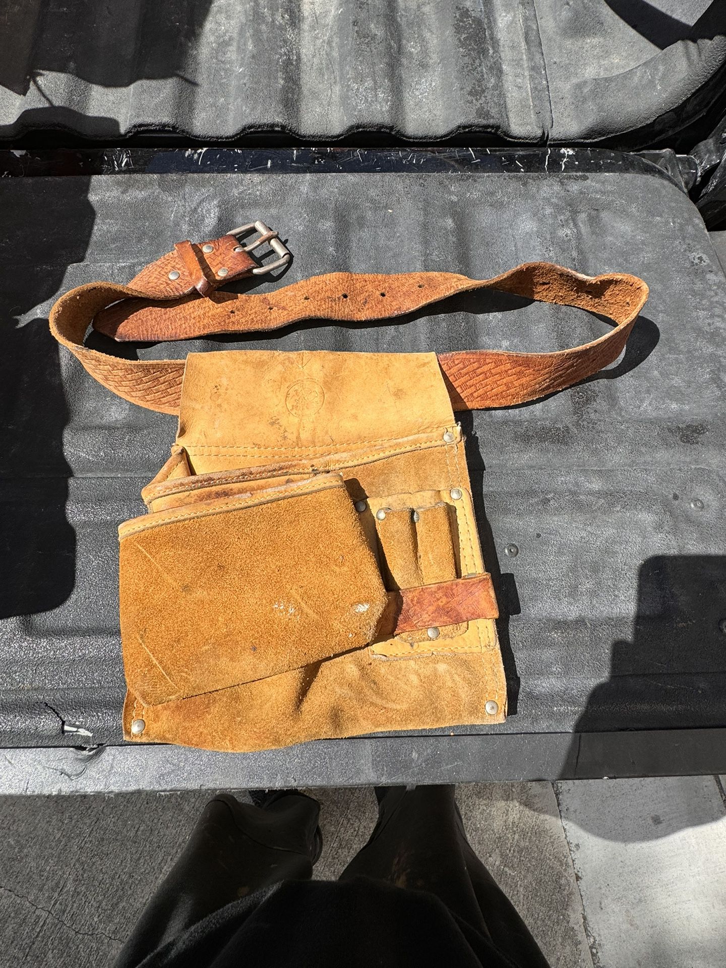 Workgear Heavy Suede Cowhide w/ Master Leather Bag And Belt