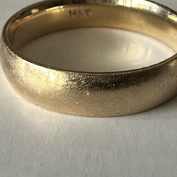 14 K golden ring 5 g