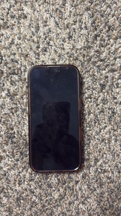 iPhone 17 green